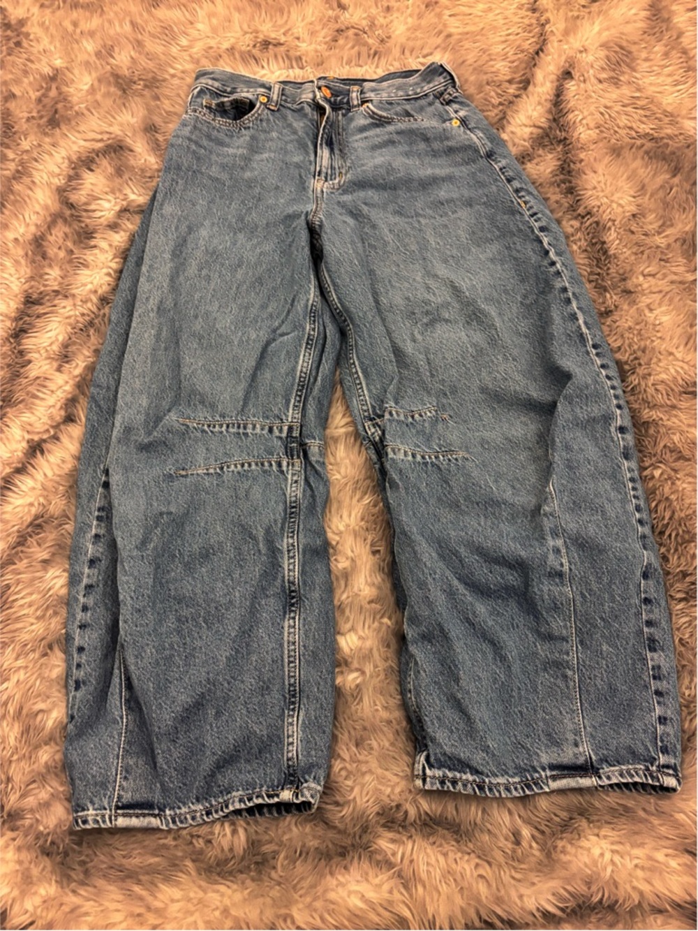 Gap Horseshoe Jeans - Picture 2 of 3